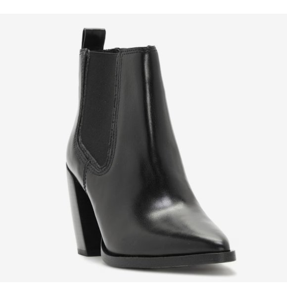 NWT Vince Camuto Ratony Black Leather Bootie Women's size 6 1/2 - Picture 2 of 6